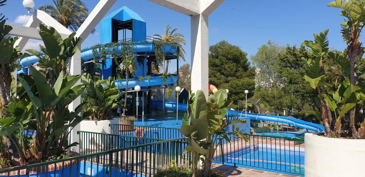 Apartamentos Holidays Benalbeach ベナルマデナ エクステリア 写真